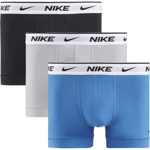 Set van 3 effen boxershorts Signature NIKE. Katoen materiaal. Maten XL. Zwart kleur