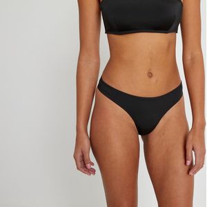 Bikinislip tanga/string LA REDOUTE COLLECTIONS.  materiaal. Maten 38 FR - 36 EU. Zwart kleur