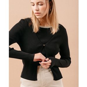 Vest Mademoiselle, sluit met 1 knoop GRACE & MILA. Viscose materiaal. Maten L. Zwart kleur