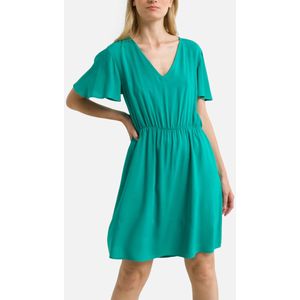 Korte jurk, V-hals, korte mouwen VILA. Viscose materiaal. Maten 34 FR - 32 EU. Groen kleur