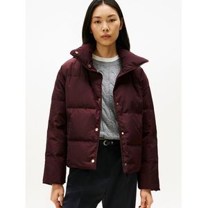 Korte donsjas met opstaande kraag TOMMY HILFIGER. Polyester materiaal. Maten L. Rood kleur