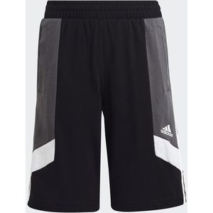 Sportshort ADIDAS SPORTSWEAR. Katoen materiaal. Maten 7/8 jaar - 120/126 cm. Zwart kleur