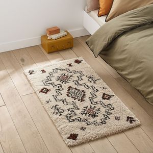 Bedmat in Berber stijl, Nala LA REDOUTE INTERIEURS. Polypropyleen materiaal. Maten 60 x 110 cm. Multicolor kleur