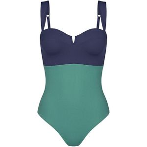 Badpak met softings Summer Glow TRIUMPH.  materiaal. Maten 40C FR - 38C EU. Groen kleur