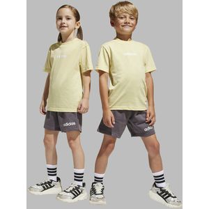 2-delig ensemble, T-shirt en short ADIDAS SPORTSWEAR. Katoen materiaal. Maten 6/7 jaar - 114/120 cm. Geel kleur