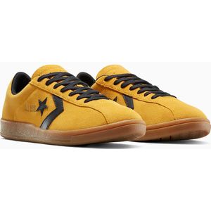 Sneakers All Star Classic Trainer Seasonal CONVERSE. Leer materiaal. Maten 45. Oranje kleur