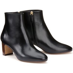 Bottines in leer met hak n°290 RIVECOUR. Leer materiaal. Maten 39. Zwart kleur