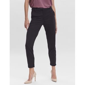 Rechte broek VERO MODA. Polyester materiaal. Maten S / L32. Zwart kleur