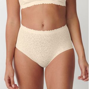 Hoge slip Zero Feel Lace SLOGGI. Polyamide materiaal. Maten XS. Beige kleur