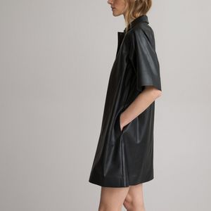 Korte, rechte jurk, korte mouwen, in simili LA REDOUTE COLLECTIONS. Polyester materiaal. Maten 42 FR - 40 EU. Zwart kleur