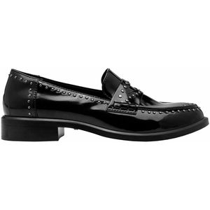 Loafers met studs TAMARIS. Synthetisch materiaal. Maten 39. Zwart kleur