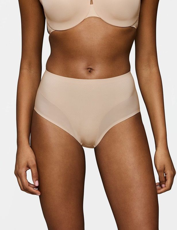 TRIUMPH - BODY MAKE-UP ILLUSION CURVE - Hoge Slip - Huidskleur - Polyamide