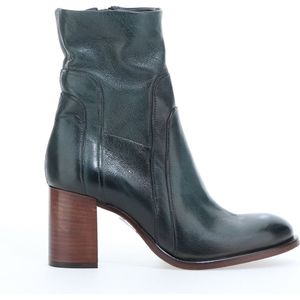 Bottines in ultra soepel leer MJUS. Leer materiaal. Maten 39. Groen kleur