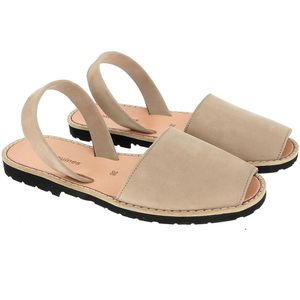 Sandalen in nubuck platte hak MINORQUINES. Leer materiaal. Maten 36. Beige kleur