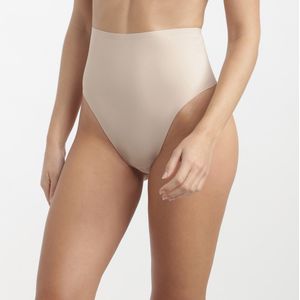 String met hoge taille DIM SILHOUETTE INVISIBLE DIM. Polyamide materiaal. Maten 36 FR - 34 EU. Beige kleur