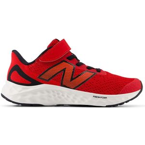 Sneakers Arishi NEW BALANCE. Polyester materiaal. Maten 29. Rood kleur