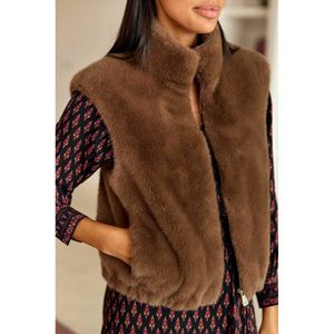 Mouwloos vest, VEMY LA PETITE ETOILE. Polyester materiaal. Maten 2(M). Kastanje kleur