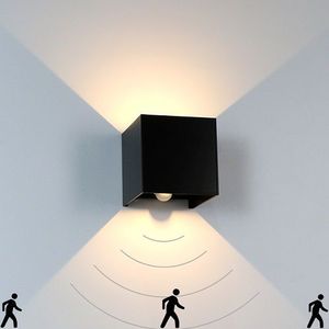 Buitenlamp met bewegingssensor - Industriële wandlamp zwart - netstroom - 2700K - 12x12x12cm