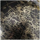 Decoratie wereldbol/globe goud/zwart op metalen voet 22 x 27 cm