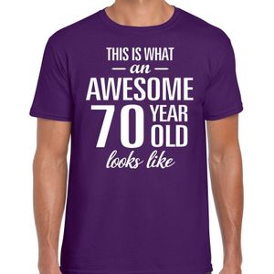 Awesome 70 year / verjaardag cadeau t-shirt paars voor heren