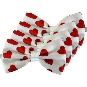 4x Witte vlinderstrikjes met rode hartjes 13 cm voor dames/heren