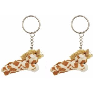 Set van 2x stuks pluche sleutelhangers giraffe knuffel 6 cm