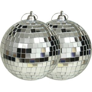 Othmar Decorations disco kerstballen - 2x - zilver - 10 cm - kunststof