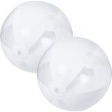 2x stuks opblaasbare strandballen plastic wit 28 cm