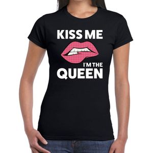 Kiss me i am the Queen zwart fun-t shirt voor dames