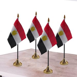 4x stuks Egypte tafelvlaggetjes 10 x 15 cm met standaard