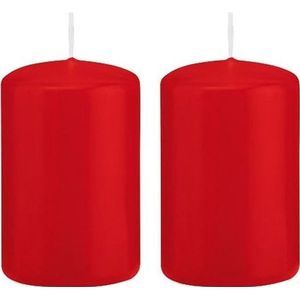 2x Rode cilinderkaarsen/stompkaarsen 5 x 8 cm 18 branduren - Geurloze kaarsen - Woondecoraties