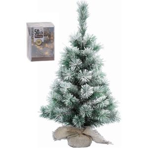 Kunst kerstboom met sneeuw 60 cm in jute zak inclusief 50 warm witte lampjes