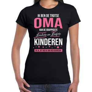 Oma is trots op kinderen fun kado shirt zwart voor dames