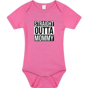 Straight outta mommy geboorte cadeau / kraamcadeau romper roze voor babys / meisjes