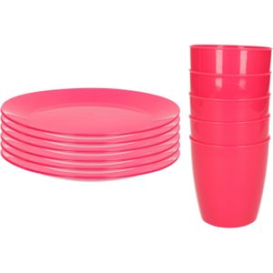 Kunststof ontbijt/diner 8x bordjes 26 cm en 10x bekertjes 300 ML servies set in kleur roze