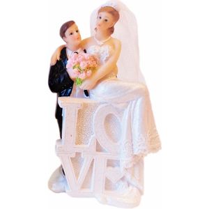 Bruiloftstaart poppetjes LOVE type 2