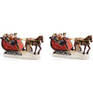 2x stuks kerstdorp maken kerstbeelden slee met paard 12 cm