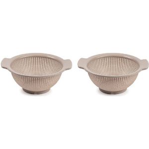 Set van 2x stuks kunststof keuken vergiet taupe 27 x 24 x 10 cm - Plastic vergieten keuken accessoires - Afgieten