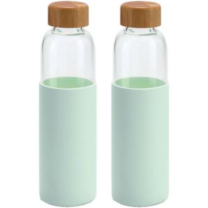 2x Stuks glazen waterfles/drinkfles met mint groene siliconen bescherm hoes 600 ml