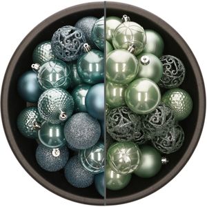 74x stuks kunststof kerstballen mix van mintgroen en ijsblauw 6 cm
