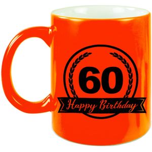 Happy Birthday 60 years met wimpel cadeau mok / beker neon oranje 330 ml - verjaardagscadeau