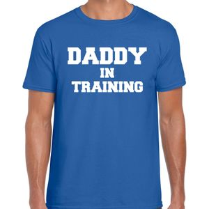 Daddy in training t-shirt blauw voor heren - aanstaande papa cadeau