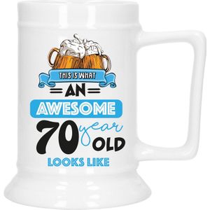 Bellatio Decoration Cadeau Bierpul voor 70 jaar - blauw - grappige leeftijd bierpul - keramiek