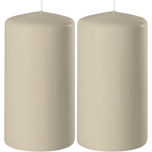 2x Beige cilinderkaarsen/stompkaarsen 6 x 8 cm 27 branduren - Geurloze kaarsen beige - Woondecoraties