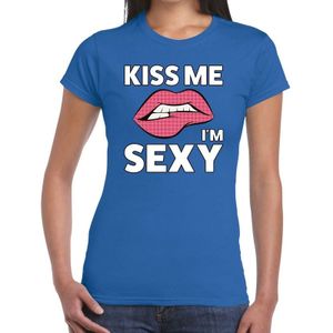 Kiss me I am Sexy blauw fun-t shirt voor dames