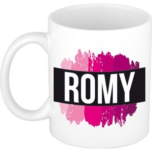 Romy  naam / voornaam kado beker / mok roze verfstrepen - Gepersonaliseerde mok met naam
