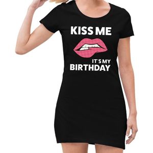 Kiss me it is my birthday zwarte jurk voor dames