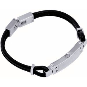 As armband met 2 smalle ronde leren bandjes met RVS plaat