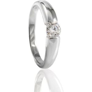 Zilveren ring met gesloten askamer en 4,5mm ronde zirkonia
