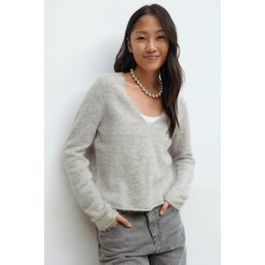 Loose v-neck knit sweater